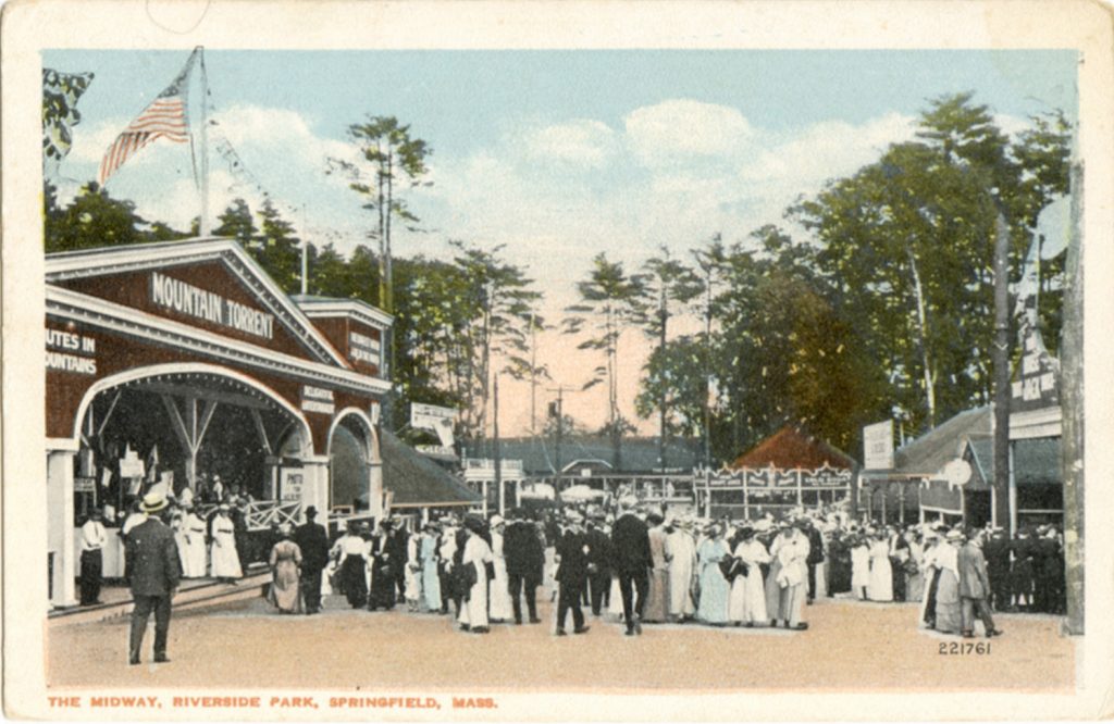 Riverside Park , 1915. Six Flags is built on the same site. 