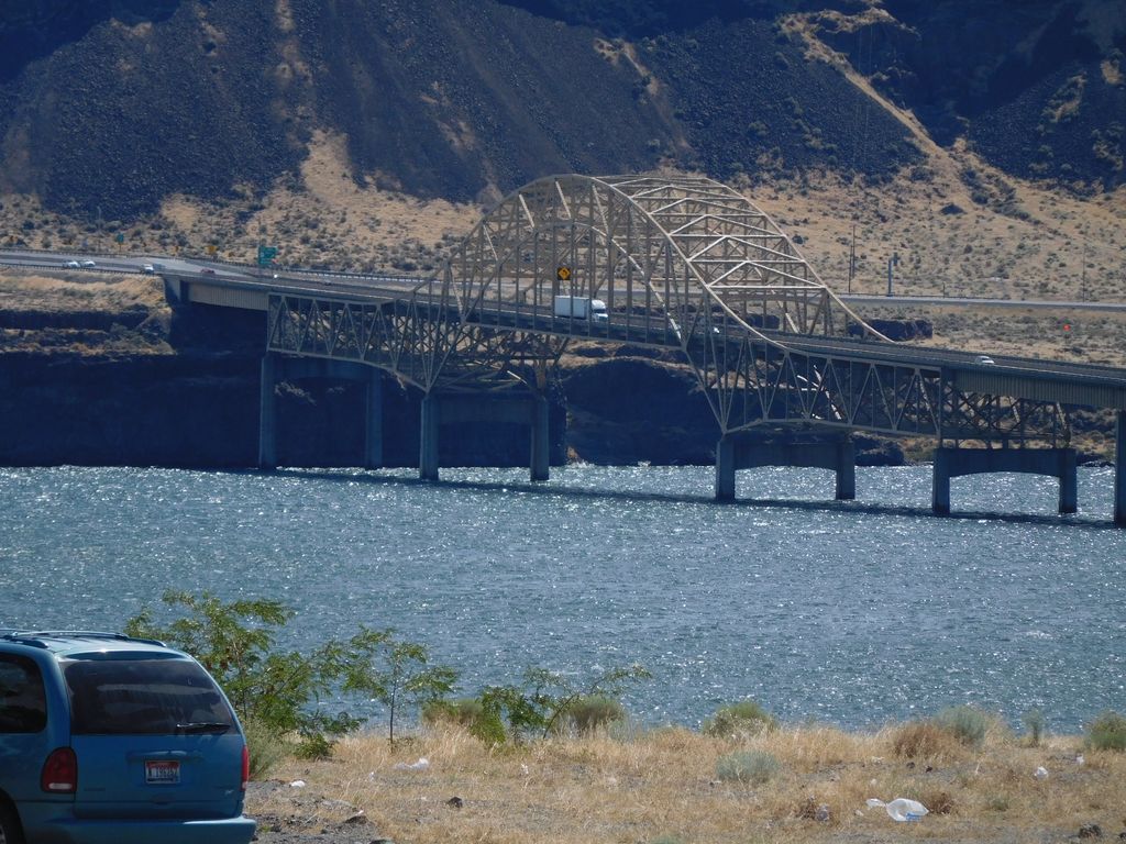 I-90 and the Vantage Bridge | Prof. Jay Zagorsky